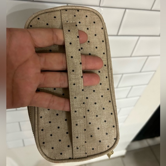 Kate Spade  New York lunch tote  ( out To lunch ) - Picture 5 of 11